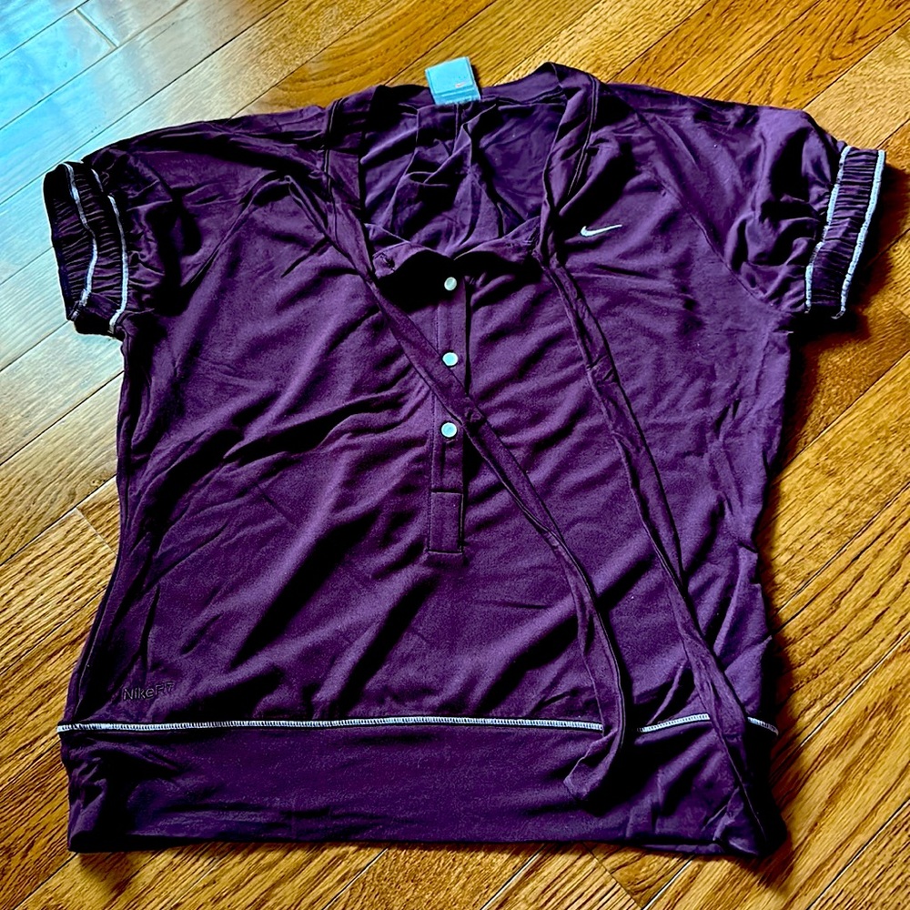 Small Nike Dry Fit shirt